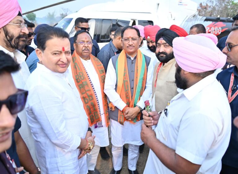 बसना/ गढ़फुलझर की पावन धरा पर रचा गया इतिहास, मुख्यमंत्री विष्णुदेव साय और विधायक डॉ. संपत अग्रवाल ने किया ‘नानक सागर’ के नवनिर्माण का शंखनाद