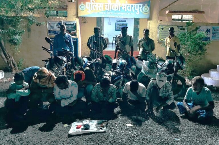 भंवरपुर पुलिस की 9 जुआरीयो पर  कार्यवाही ₹1.36 लाख का सामान भी जब्त