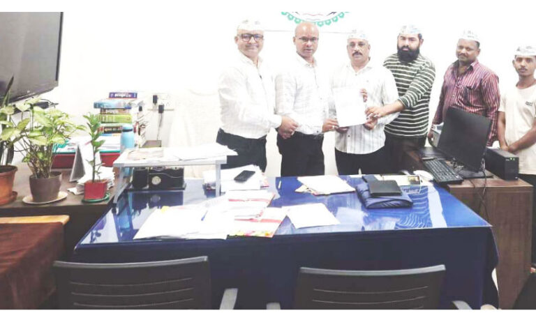 आम आदमी पार्टी ने महासमुंद जिले में पेयजल संकट को लेकर जिला प्रशासन को ज्ञापन सौंपा