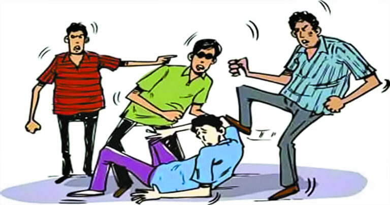 महासमुंद के रावण भांठा में खूनी संघर्ष: मामूली बात पर दो पक्षों में चले चाकू-डंडे, पुलिस ने दोनों तरफ दर्ज किया अपराध