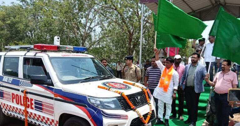 सुरक्षा व्यवस्था होगी और मजबूत: महासमुंद पुलिस को मिले 19 अत्याधुनिक आपातकालीन सेवा वाहन, रिस्पॉन्स टाइम में आएगा सुधार