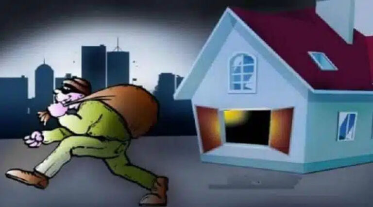 महासमुंद: सांकरा पुलिस की बड़ी कामयाबी, घर में हुई 2.30 लाख की चोरी का 48 घंटे में खुलासा, आरोपी गिरफ्तार
