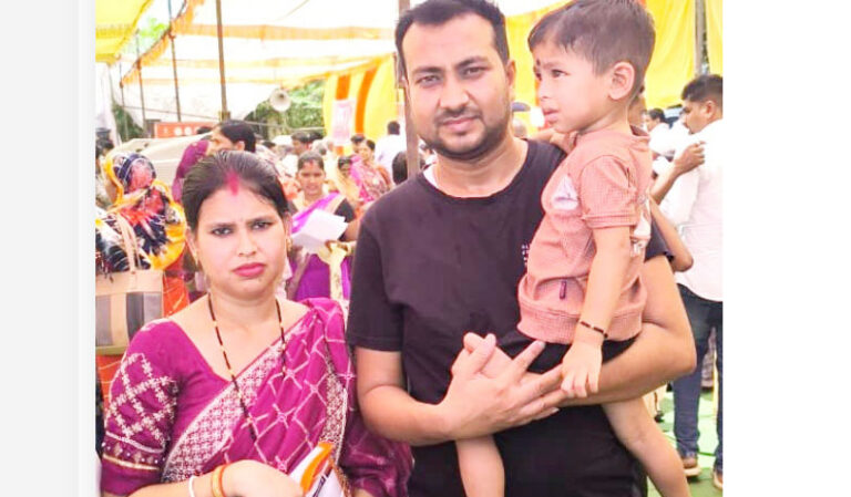 महासमुंद: सुशासन के संकल्प से खिलखिला उठे चेहरे, ग्राम अछोला में समाधान शिविर ने बदली तस्वीर