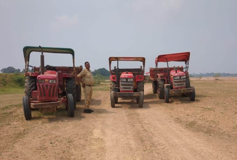 महासमुंद/7 करोड़ के अवैध जप्त रेत बनी सरकार की कमाई का जरिया, महासमुंद में नीलामी से ₹7 करोड़ से ज्यादा राजस्व